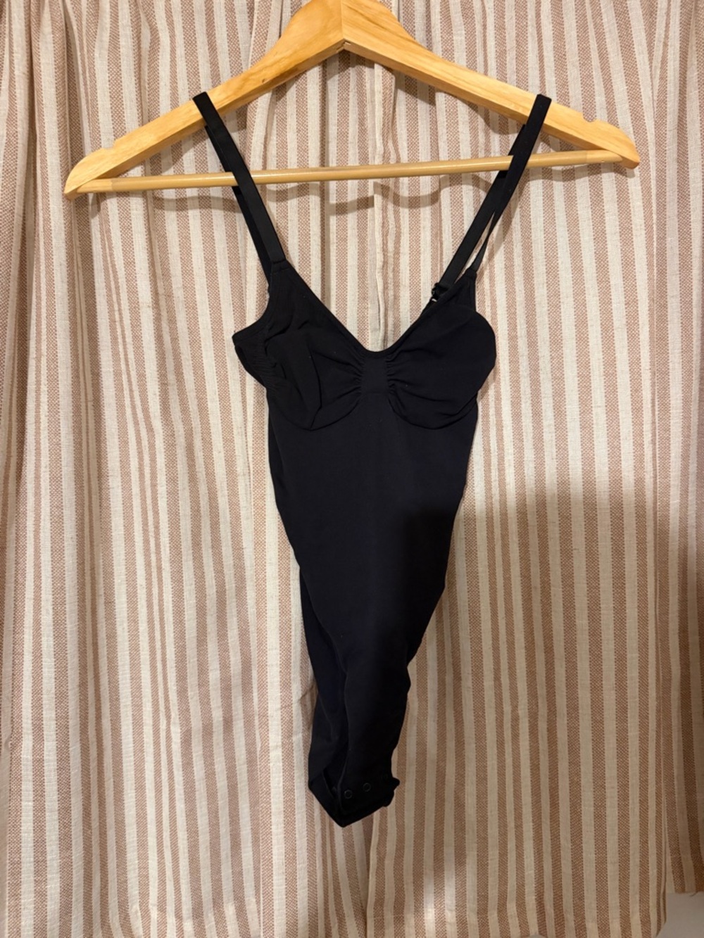 Skims black bodysuit shapewear